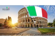 Суть лого в том что с "SOLONOI" создается цельная Итальянская бренд (форма флаг...